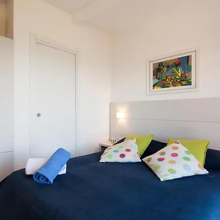 Angela With Private Pool And Sea View וילה