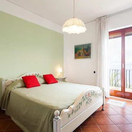 Angela With Private Pool And Sea View וילה