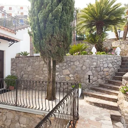 Angela With Private Pool And Sea View * Sorrente