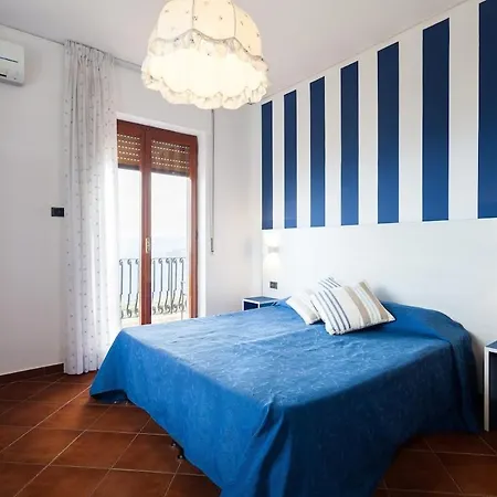 Angela With Private Pool And Sea View Sorrento