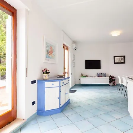 Angela With Private Pool And Sea View Villa *