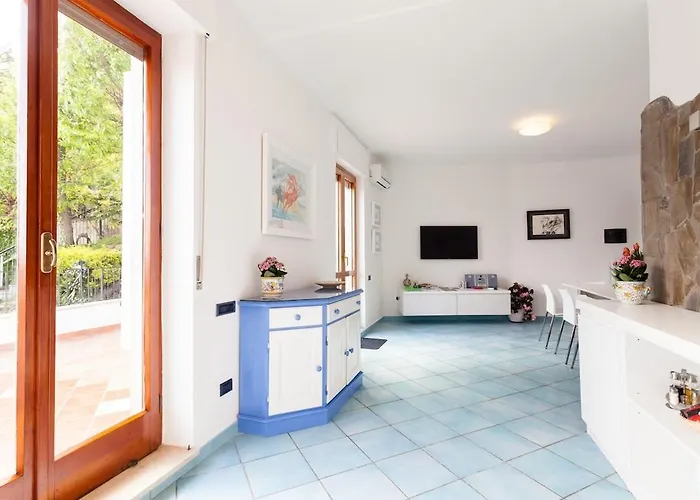 Angela With Private Pool And Sea View Villa *