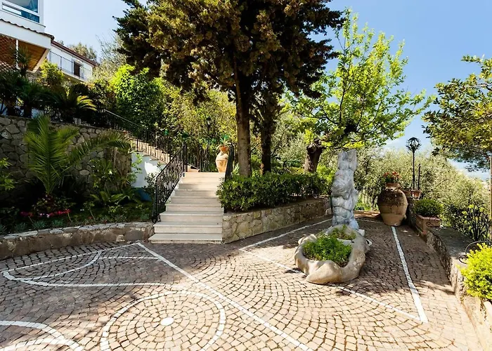 Villa Angela With Private Pool And Sea View Sorrento